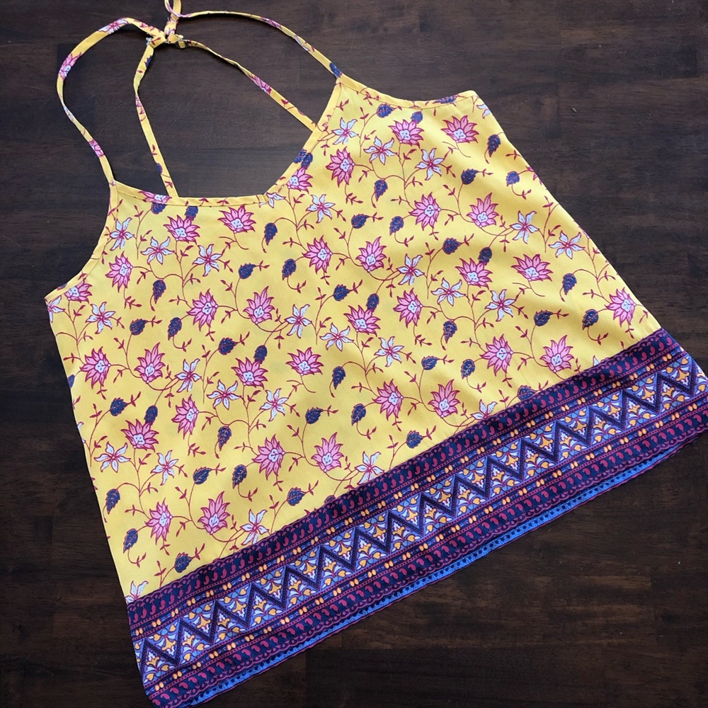 🍎 Floral Hollister Tank